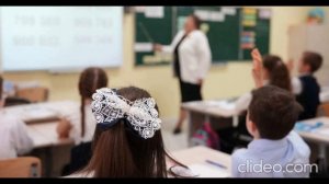 Онищенко назвал классы, которым нельзя сокращать летние каникулы