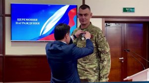 Добровольцам подразделения "БАРС" вручили высокие госнаграды