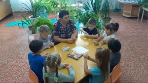 опыт "Жизнь почвы под разным покрытием"