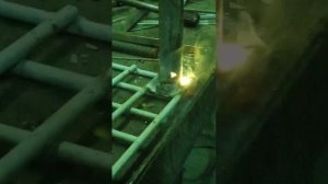 Немного сварки электродом