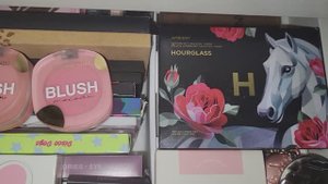 Временное хранение косметики или что в одном из ящиков комода....