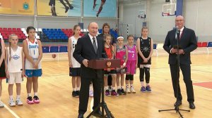 Спорт призван объединять людей и наводить мосты между народами, заявил Владимир Путин