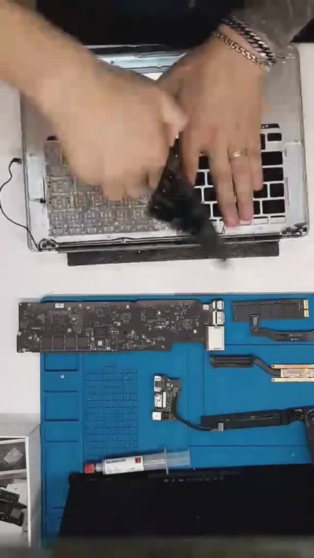 macbook air 2017 a1466 замена клавиатуры. смотреть онлайн