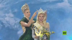 طالبة ذات 21 عاما من التشيك تتوج بلقب ملكة جمال الأرض لعام 2025