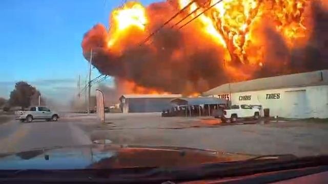 Катастрофа самолёта в Луисвилле: отказ двигателя, 12 погибших