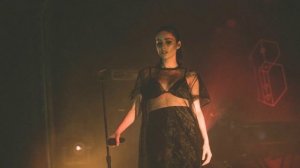 Джиллиан Бэнкс (певица) ( Jillian Banks (singer) )