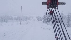 Опасная дорога в гору. Магаданская область: автомобиль MAN со взрывчаткой потащило вниз