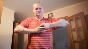 Два прутка 6 откусаны на 200, голые руки, без магнезии