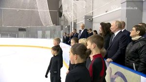 Владимир Путин на тренировке по фигурному катанию в ФОК «Орбита», Самара, 6 ноября 2025 года