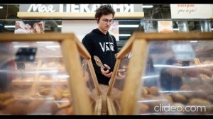 В России хотят запретить приготовление выпечки и салатов в магазинах