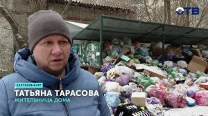 Гаражный забор оставил двор на Азина без вывоза отходов