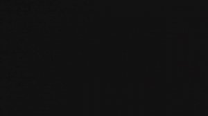 Помогаю маме носить саженцы вечером