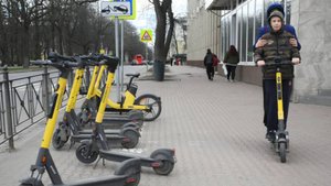 В России готовят новые ограничения для электросамокатчиков