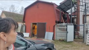 Строим навес. Работа продолжается. Новая жительница. Реакция мужа. У меня обновка. Жизнь в деревне.