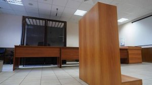 Обвиняемый в контрабанде наркотиков студент предпринял попытку суицида в суде