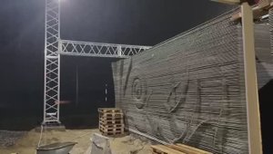 Печать дома бетоном на 3D принтере во время дождя