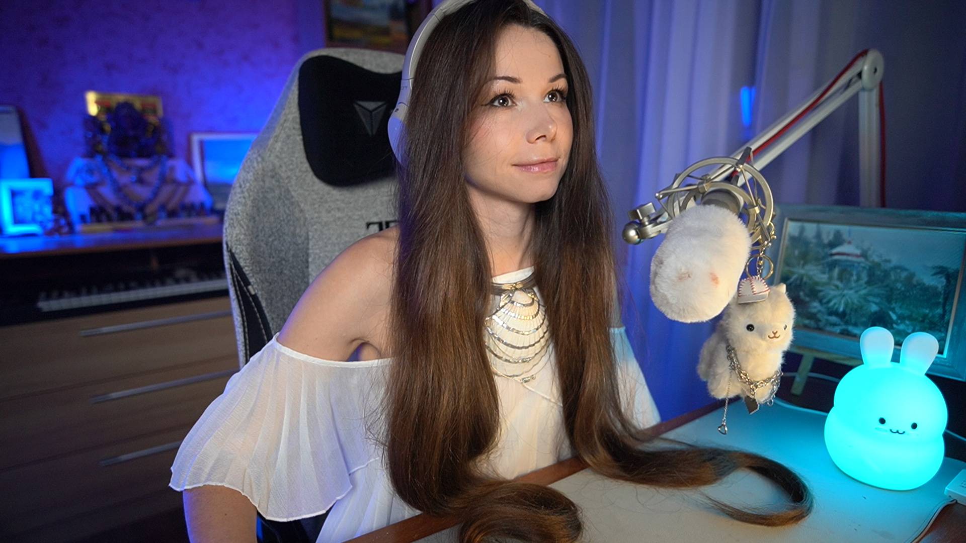 ВЕЧЕРНЯЯ АЛИСОТЕРАПИЯ | #общение #ламповыйстрим #девушкастримит