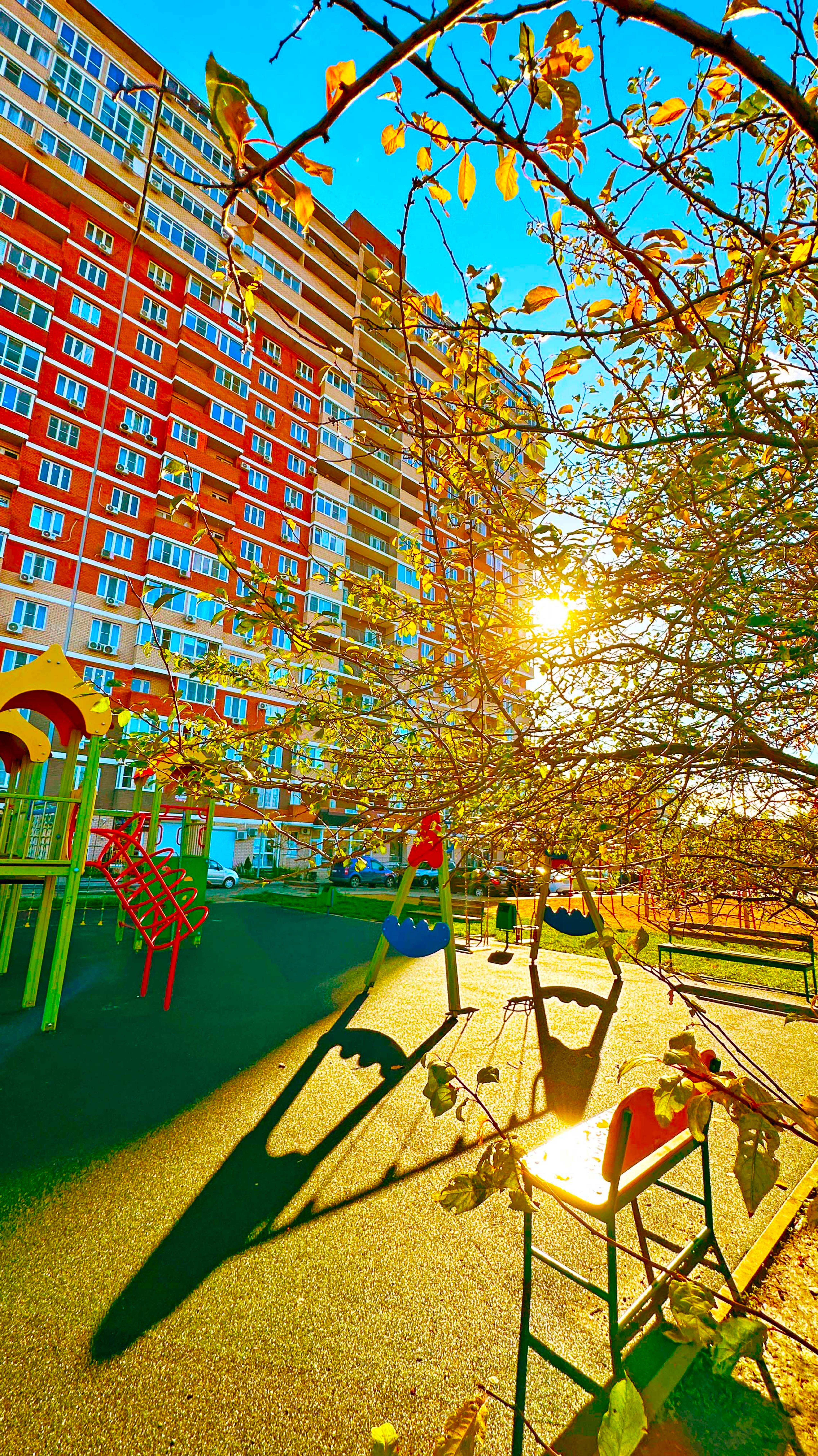 Современная квартира с ремонтом, мебелью и техникой в зелёном и спокойном районе смотреть онлайн