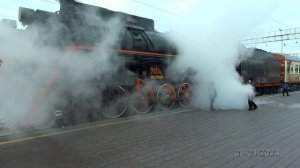 Паровозы Л-4372, Л-4302, электровоз ЧС2-216