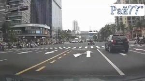 Спас скутеристку