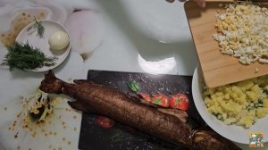 Рыбный салат с копчёной щукой - простой и вкусный домашний рецепт