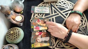 Что у него с соперницей _ таро расклад