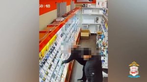 Полиция задержала красноярца, который по пути в Москву украл два телефона из магазинов в Мордовии
