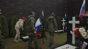 В м.о. Истра прошла памятная церемония возложения цветов на Аллее Славы