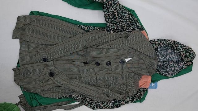 Куртки женские  секонд оптом 1 пак