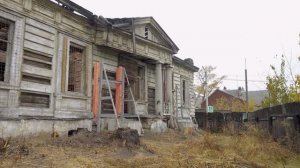 Противоаварийные работы на усадьбе Рассушина проводят в Усолье-Сибирском