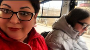 Наконец и Яночка со мной/ Едем с моей младшей дочей к старшей/Что из гостинцев привезли/