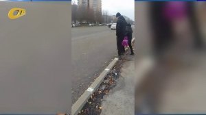 ЖЕЛЕЗНОГОРЦЫ ЖАЛУЮТСЯ НА ЗАТРУДНЕНИЯ ПРИ ПЕРЕХОДЕ ДОРОГИ ИЗ-ЗА НОВЫХ ВЫСОКИХ БОРДЮРОВ