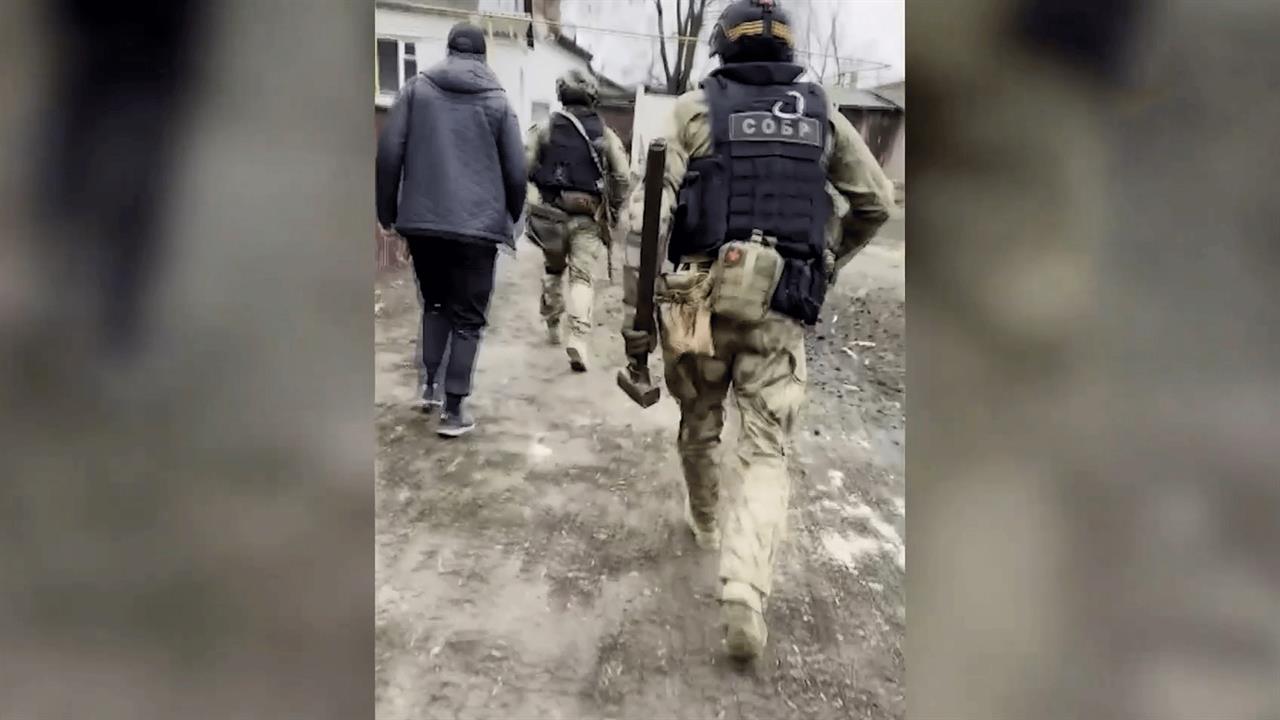 Появились кадры задержания россиянина за передачу данных о бойцах СВО блогеру ВСУ