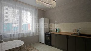 Авиаторов 43