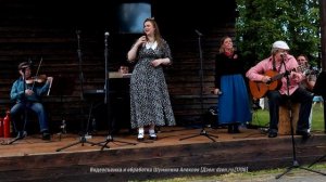 5) Концерт молодежного театра "Гротеск" ("На то она и первая любовь").