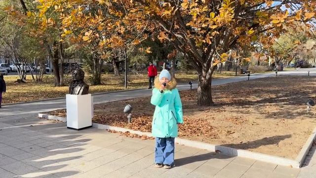 "Мотылёк", Читает: Канюшкина Нелли, 10 лет