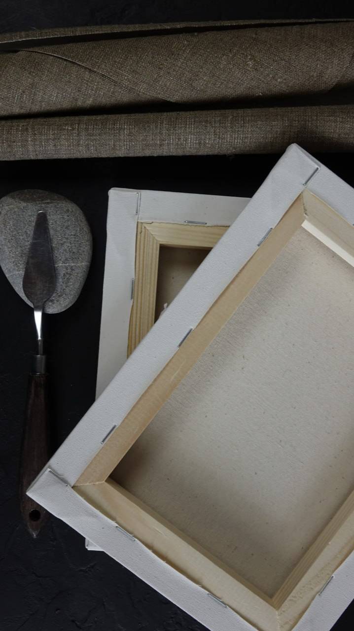 Как подготовить холст к живописи? Как правильно грунтовать и наносить проклейку на холст? смотреть онлайн