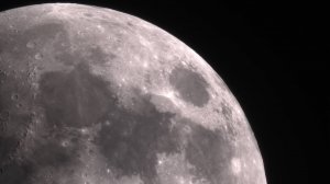 Луна в астрокамеру