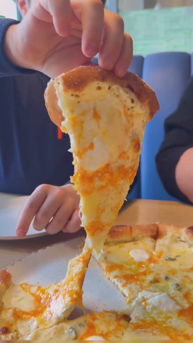 На родину в гости ... на память #чайсоблепихой #роллы #пицца смотреть онлайн