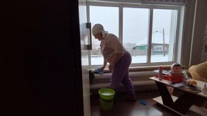 прямо как специально все в раз/ а я не паникую солю ребра