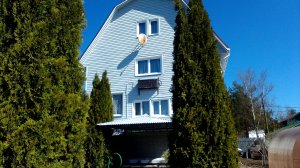 Рядом с Рощино, озерами и электричкой большой крепкий дом.