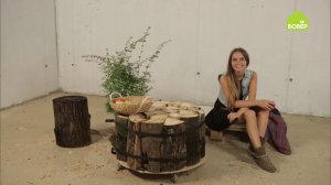 Журнальный столик из поленьев