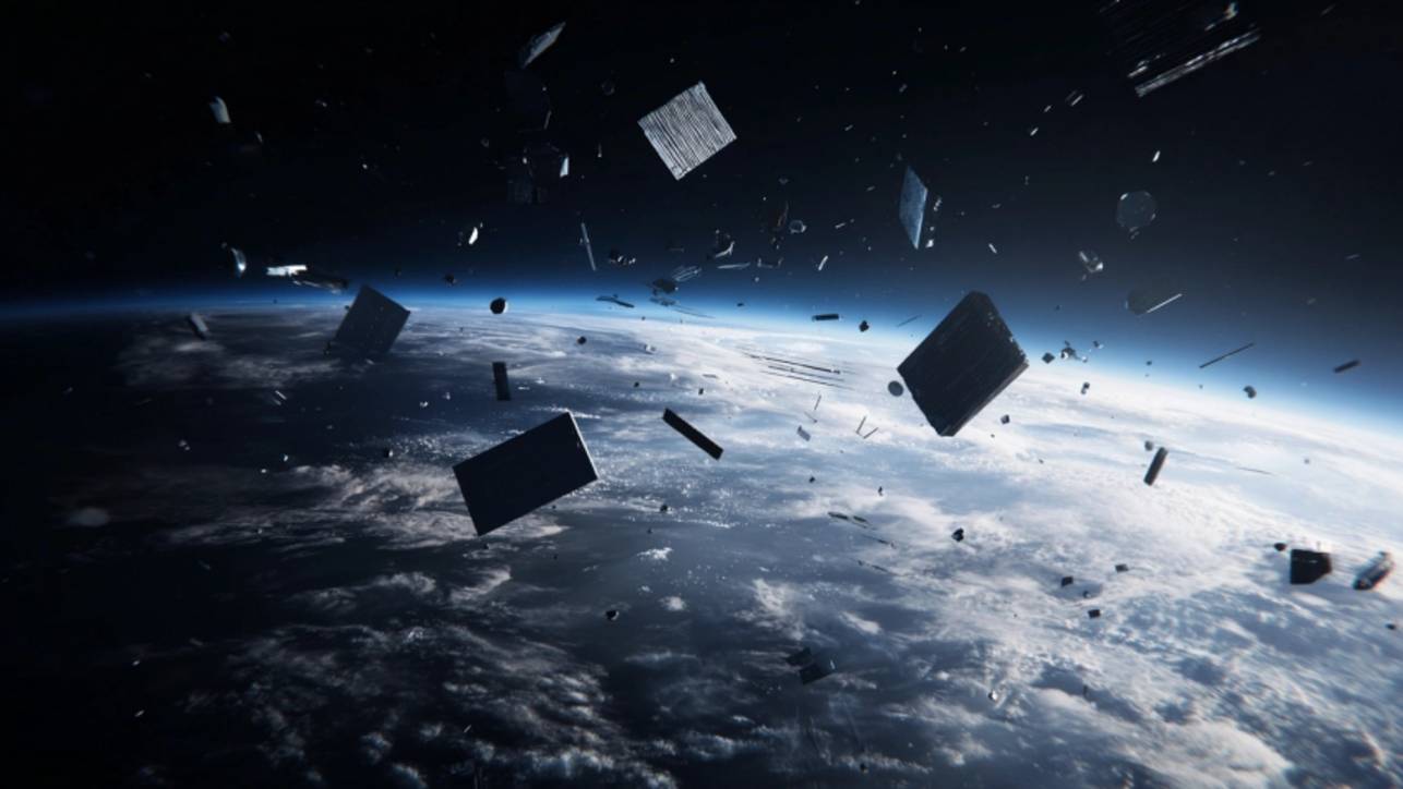 Тайконавты застряли на орбите из-за столкновения с космическим мусором