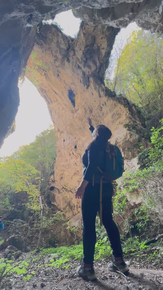 Пещера Самар. Природный каменный мост Судвек. Сербия. Самые красивые места мира. смотреть онлайн