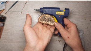 Масса для лепки. Бумажное тесто. Подставка для клеевого пистолета