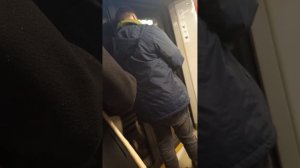 путешествие на поезде метро едем до Медведково Вова каштанов 5 часть