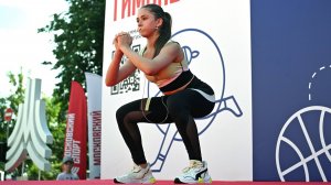 Алина Загитова отвесила королевский пендель (фильм "Бременские музыканты").