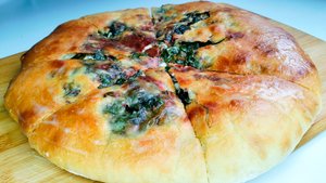 Пирог со свекольной ботвой и сыром в духовке🥬