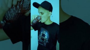 Я так хочу снять свой собственный фильм, где все роли исполню самостоятельно...