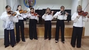 Ансамбль скрипачей старших классов
Майкл Маклин Маленькое фанданго.mp4